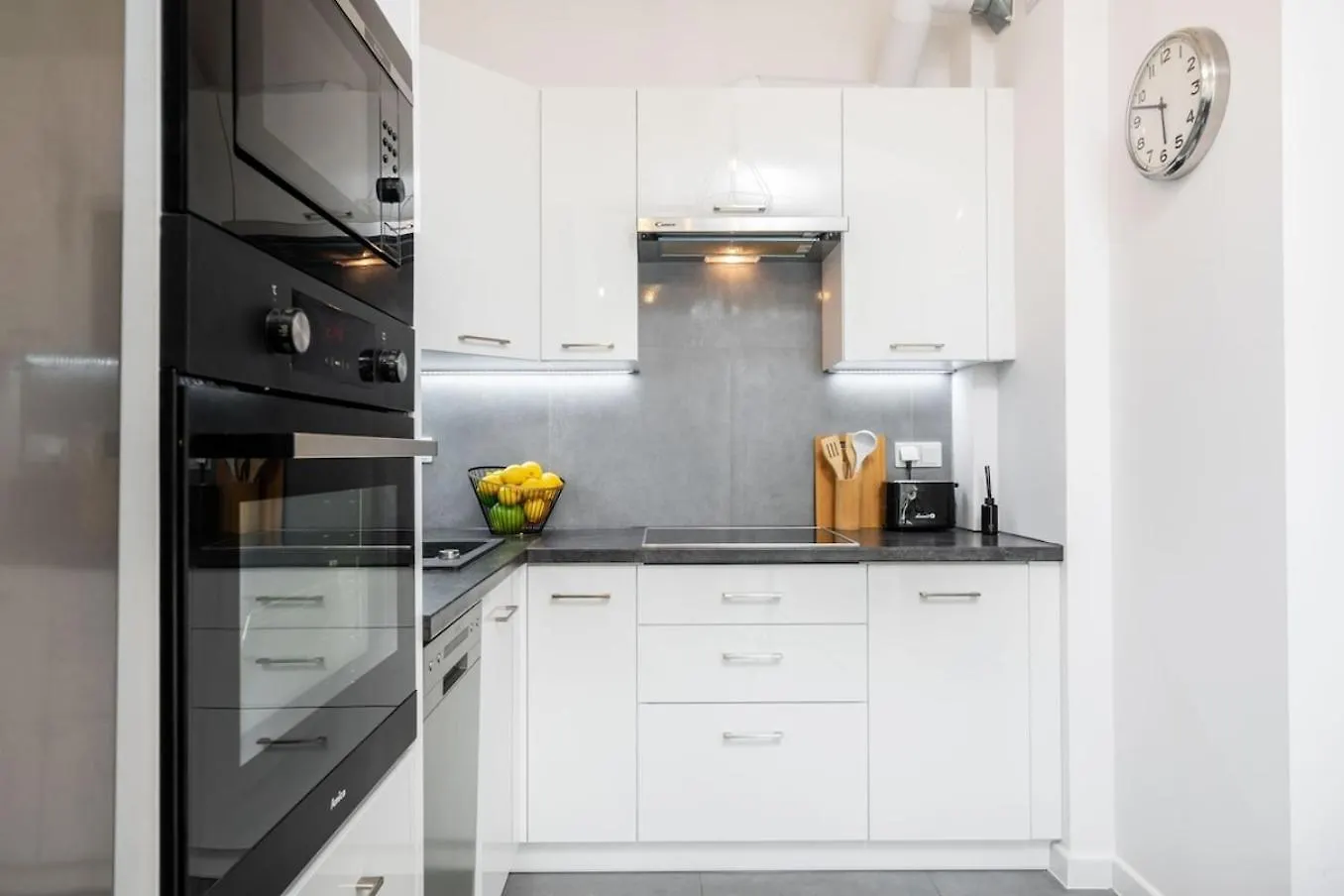 Pinacolada Lux Suite Mokotow Warsaw